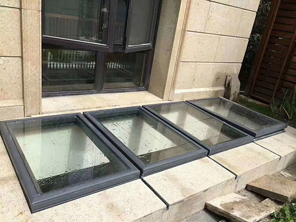 安雙天窗出新產(chǎn)品了，美式鋁合金上懸天窗