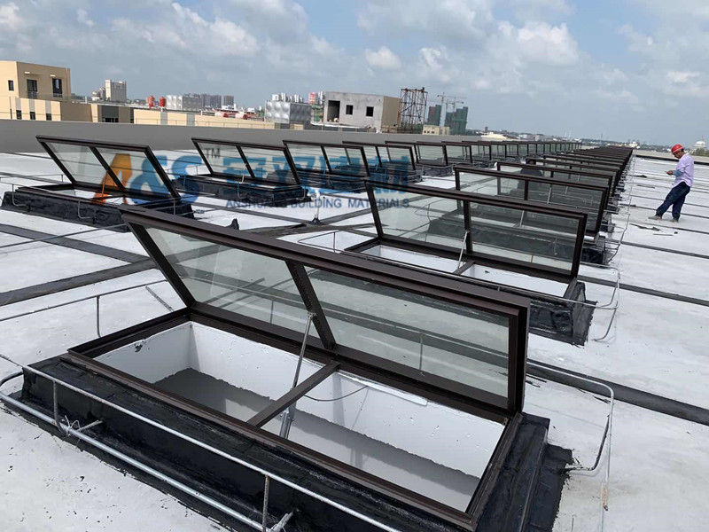 國(guó)產(chǎn)螺桿式開窗器